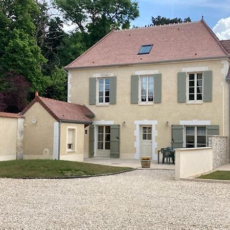 Gite Les Auregats Maligny Ngoại thất bức ảnh